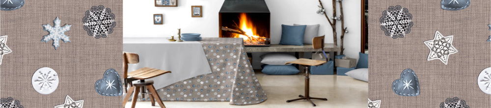 Къщичка засмяна в коледна премяна